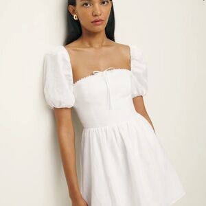 Elegant White Puff Sleeve Dress